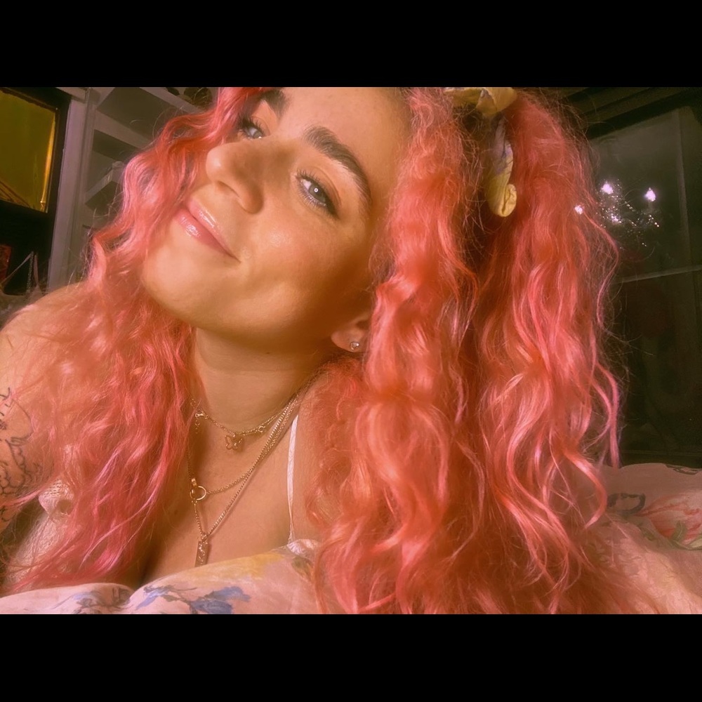 Meet your Posher, Casey